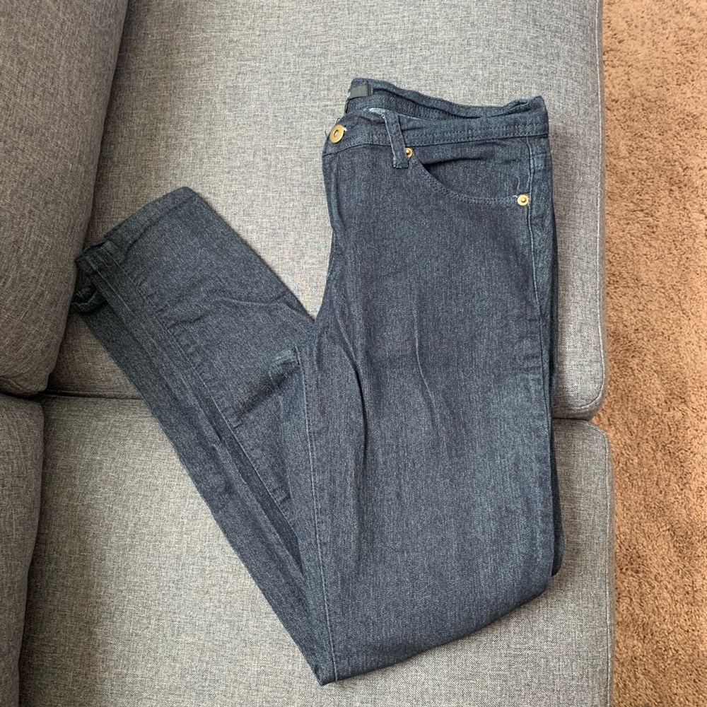 Forever 21 Very Dark Blue Wash Skinny Jeans